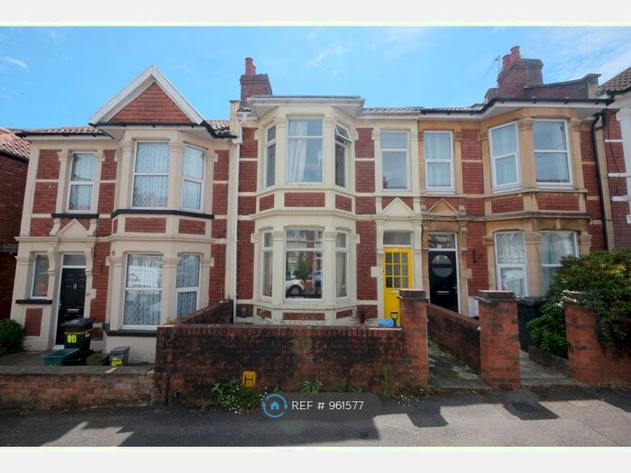 4 Bedroom Terraced House To Rent In Grove Park Avenue, Bristol, BS4