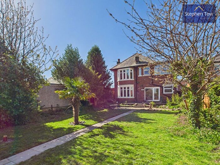 5 Bedroom Detached House For Sale In Hawes Side Lane, Blackpool, FY4