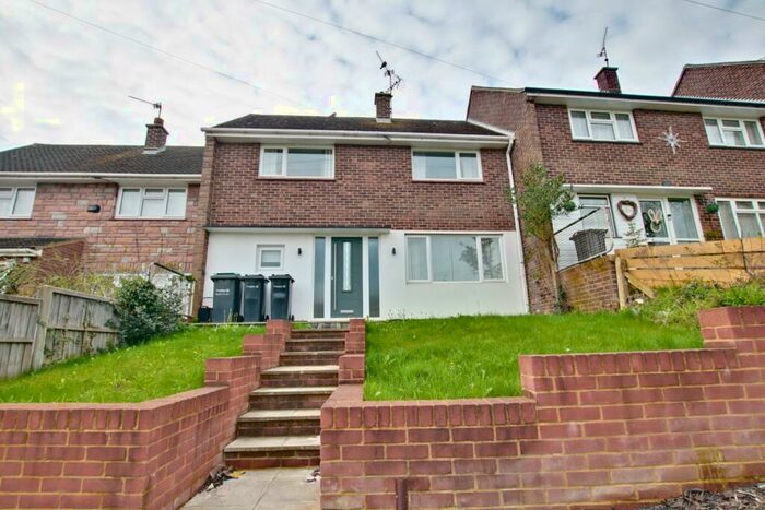 3 Bedroom Terraced House To Rent In Mungo Park Road, Gravesend., DA12