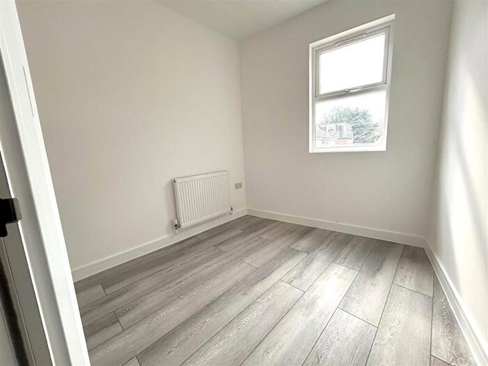 2 Bedroom Apartment To Rent In Park Road, Sandy, SG19