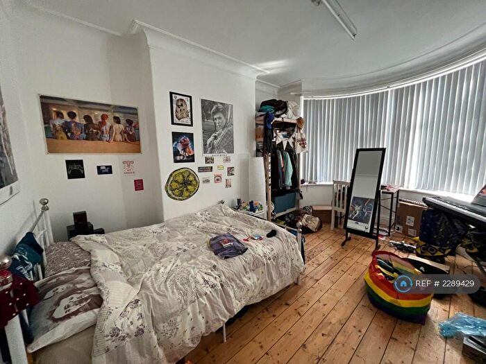 4 Bedroom Semi-Detached House To Rent In Moseley Road, Levenshulme, Manchester, M19