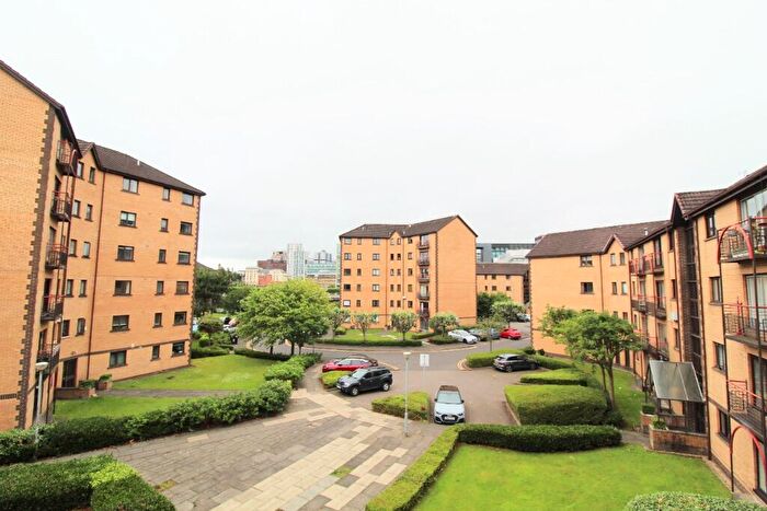 3 Bedroom Flat To Rent In Riverview Gardens, Glasgow, G5