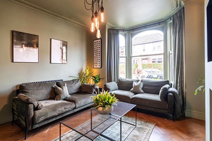 3 Bedroom Terraced House For Sale In Marshall Road, Sheffield, S8
