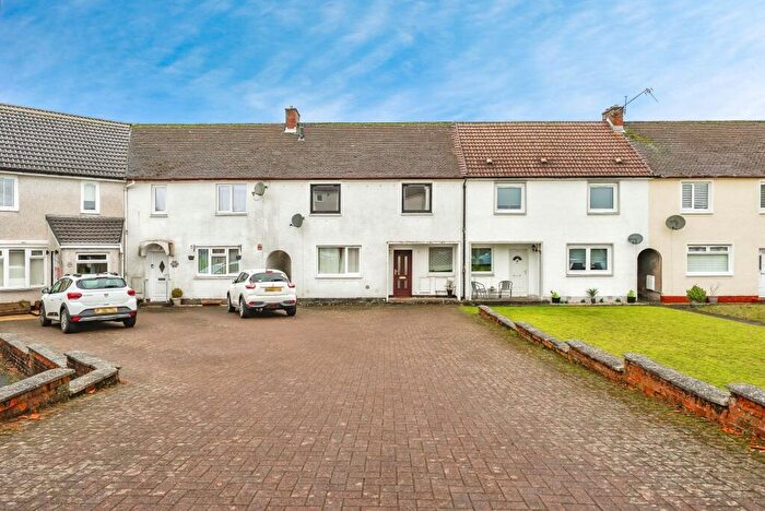 3 Bedroom Terraced House For Sale In Baird Hill, Glasgow, G75