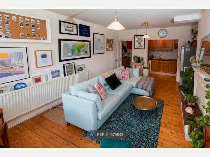 1 Bedroom Flat To Rent In Stamford Grove West, London, N16