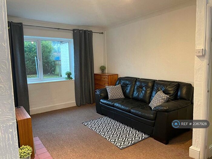 3 Bedroom Terraced House To Rent In Hillen Road, King's Lynn, PE30
