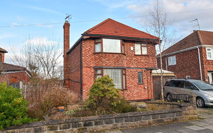 3 Bedroom Detached House For Sale In Stanhope Drive, Bromborough, CH62