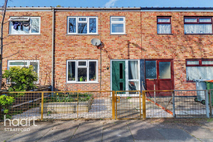 3 Bedroom Terraced House For Sale In Moore Walk, Forest Gate, E7