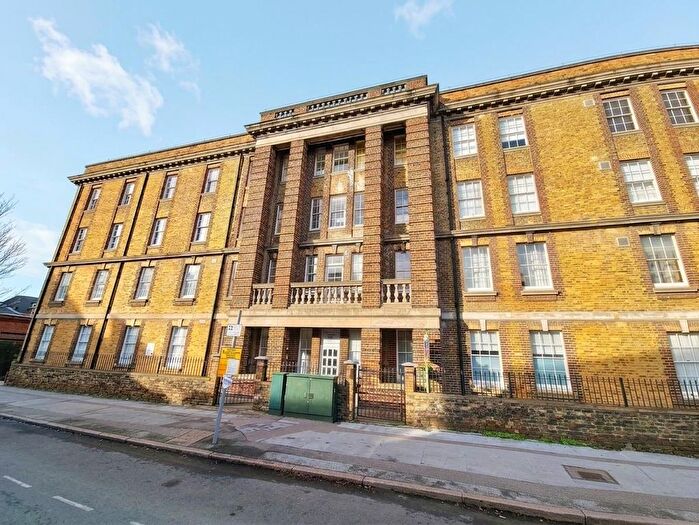 2 Bedroom Flat For Sale In Canterbury Road, Margate, CT9