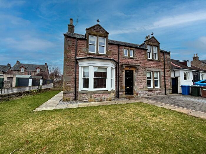 4 Bedroom Detached House To Rent In Lovat Road, Crown, Inverness., IV2
