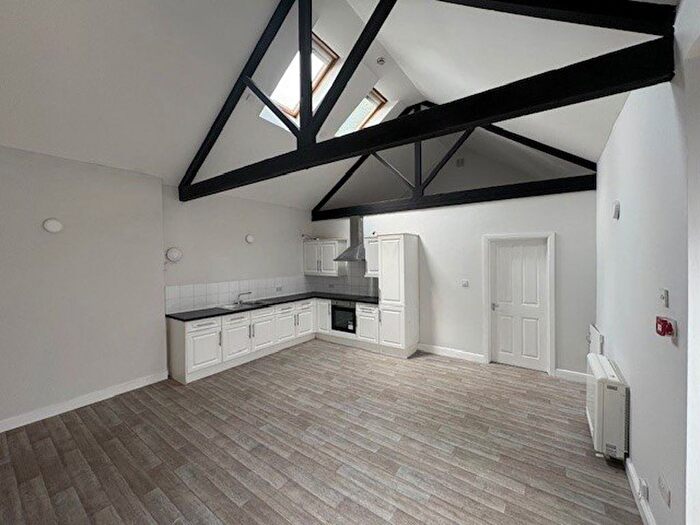 1 Bedroom Detached House To Rent In Haynes Road, Leicester, LE5
