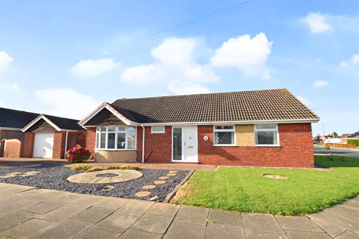 3 Bedroom Detached Bungalow For Sale In Elwyn Place, Cleethorpes, DN35