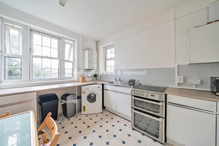 2 Bedroom Flat To Rent In Doddington Grove London, SE17