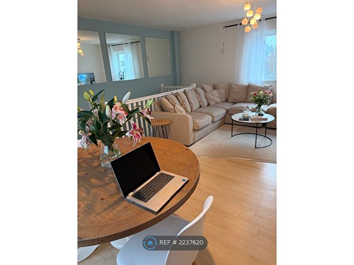 1 Bedroom Flat To Rent In Kempley Close, Cheltenham, GL52