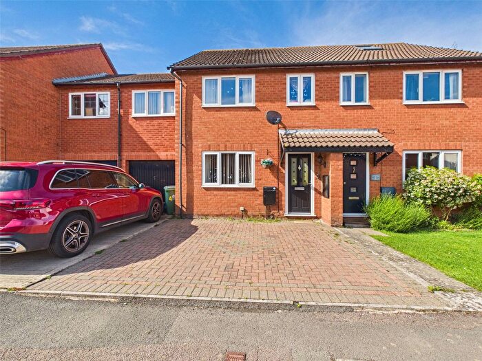 4 Bedroom Detached House For Sale In Clomoney Way, Longlevens, Gloucester, Gloucestershire, GL2