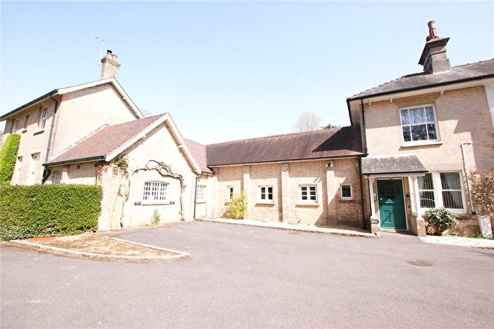 2 Bedroom Flat To Rent In Audlum Lodge, Broadstone, BH18