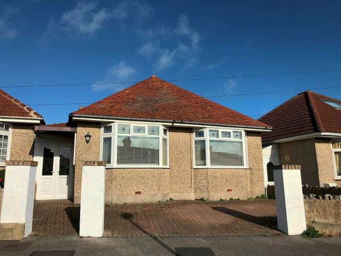 2 Bedroom Bungalow To Rent In Detached Bungalow With Parking & Garden, Weymouth, DT4