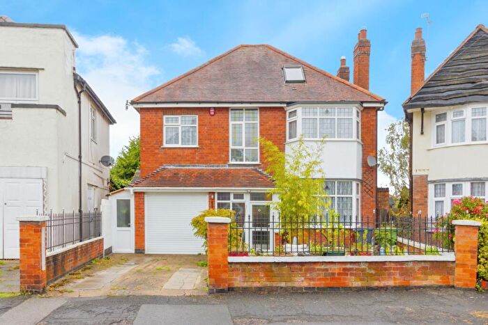 6 Bedroom Detached House For Sale In Ainsdale Road, Leicester, Leicestershire, LE3