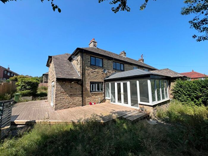 3 Bedroom End Of Terrace House For Sale In Sunny Heys West, Meltham, HD9
