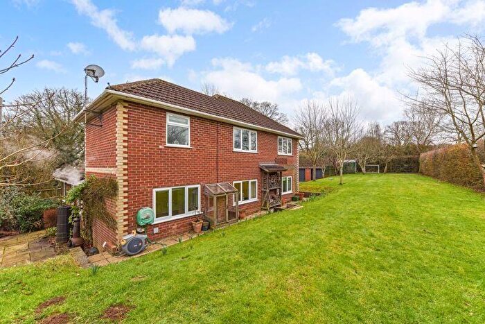 4 Bedroom Detached House For Sale In Botley Road, Curbridge, Southampton, SO30