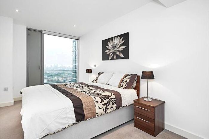 1 Bedroom Flat To Rent In Landmark West Tower, Marsh Wall, London, E14