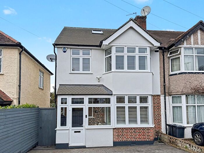 4 Bedroom Terraced House For Sale In Greenway, Chislehurst, BR7
