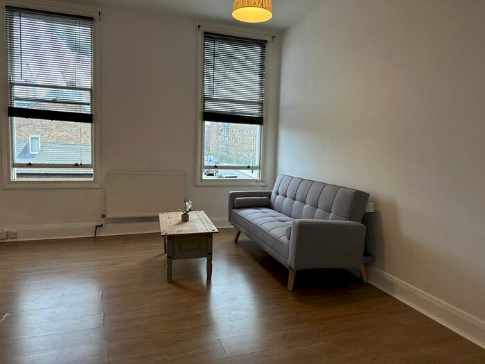 1 Bedroom Flat To Rent In Bird In Bush Road, London, SE15