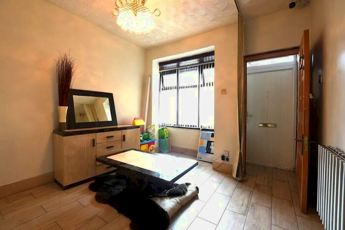 4 Bedroom Terraced House To Rent In Pretoria Road, Birmingham, B9