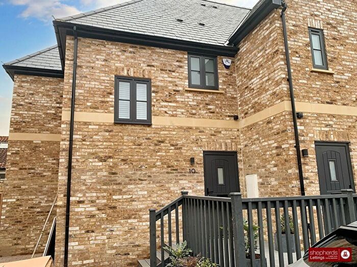 2 Bedroom End Of Terrace House To Rent In Chambers Street, Hertford, SG14