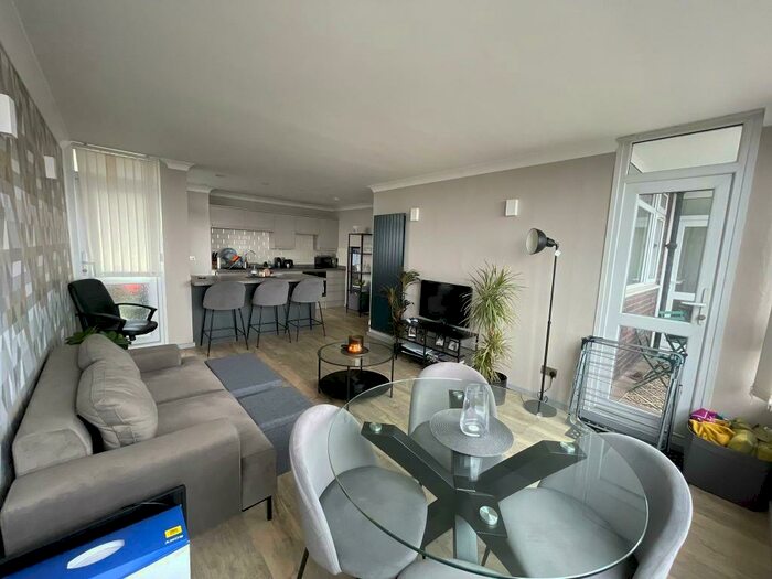 2 Bedroom Apartment To Rent In Arthur Road, Edgbaston, Birmingham, B15