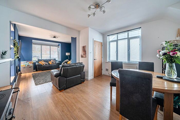 2 Bedroom Property For Sale In Park Farm Road, Waterlooville, PO7