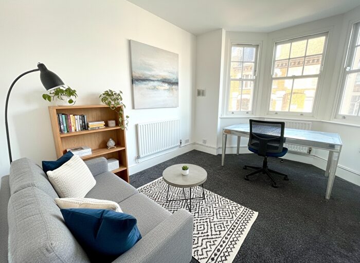 2 Bedroom Flat To Rent In Royal College Street, Camden, NW1