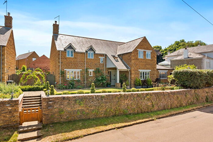 5 Bedroom Detached House For Sale In Main Street, Loddington, NN14