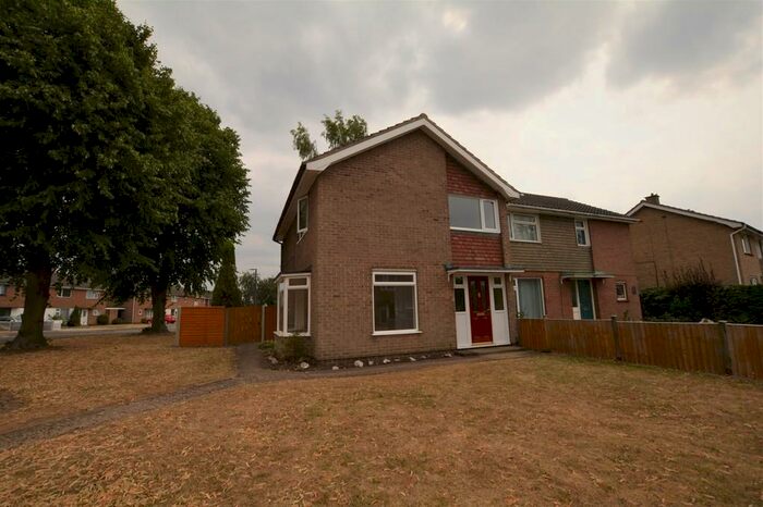 3 Bedroom Semi-Detached House To Rent In Gaitskell Way, Balderton, Newark, NG24