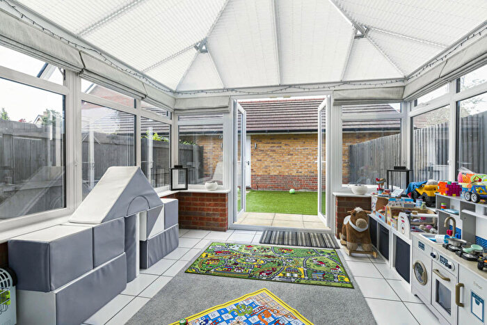 3 Bedroom Semi-Detached House For Sale In Miles East, Didcot, OX11