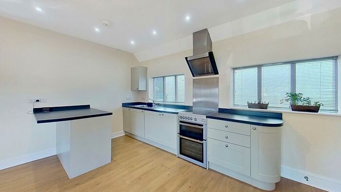 2 Bedroom Apartment To Rent In Horninglow Street, Burton-On-Trent, Staffordshire, DE14