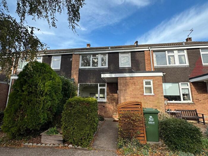 3 Bedroom Terraced House To Rent In Birch Close, Cambridge, CB4