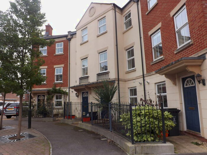 4 Bedroom Terraced House To Rent In North Swindon, SN25