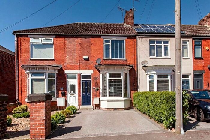2 Bedroom Terraced House For Sale In Sutton Hall Road, Bolsover, S44