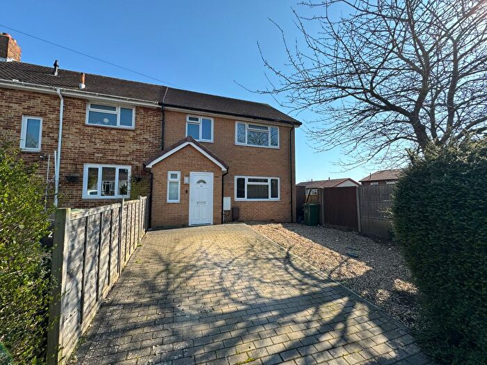 3 Bedroom End Of Terrace House For Sale In Tarleton Road, Paulsgrove, PO6