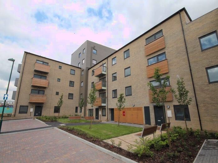 1 Bedroom Flat To Rent In Baywillow Avenue, Carshalton, SM5