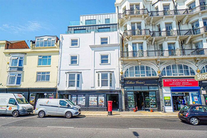 2 Bedroom Flat For Sale In White Rock, Hastings, TN34