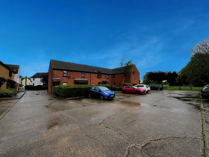 1 Bedroom Terraced House To Rent In Colyers Reach, Chelmsford, CM2