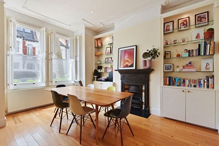 4 Bedroom Terraced House To Rent In Bedroom House, Clonmel Road, London, SW6