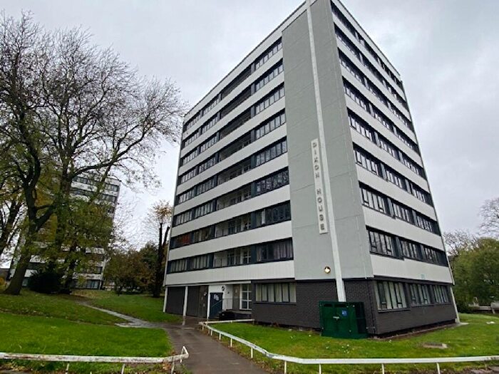 2 Bedroom House To Rent In Dixon House, Edgbaston, Birmingham, West Midlands, B16