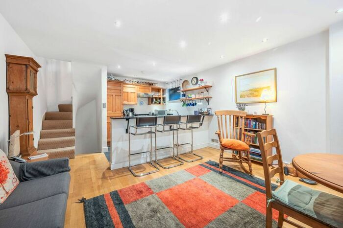 3 Bedroom Cottage To Rent In Hampstead Grove, Hampstead, London, NW3