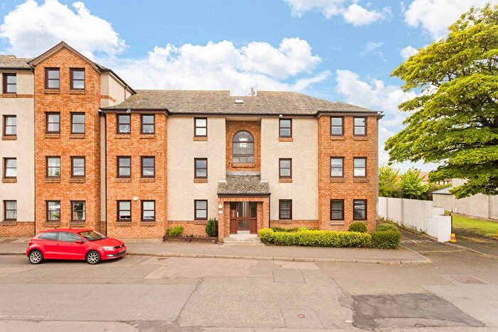 2 Bedroom Flat For Sale In The Paddock, Balcarres Road, Musselburgh, EH21