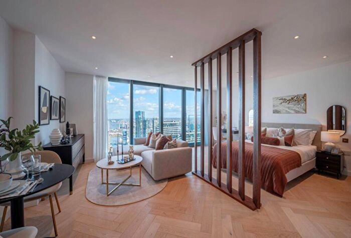 Studio For Sale In Landmark Pinnacle, Tower Hamlets, London, E14