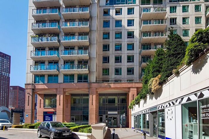 Studio For Sale In St George Wharf, Vauxhall, London, SW8