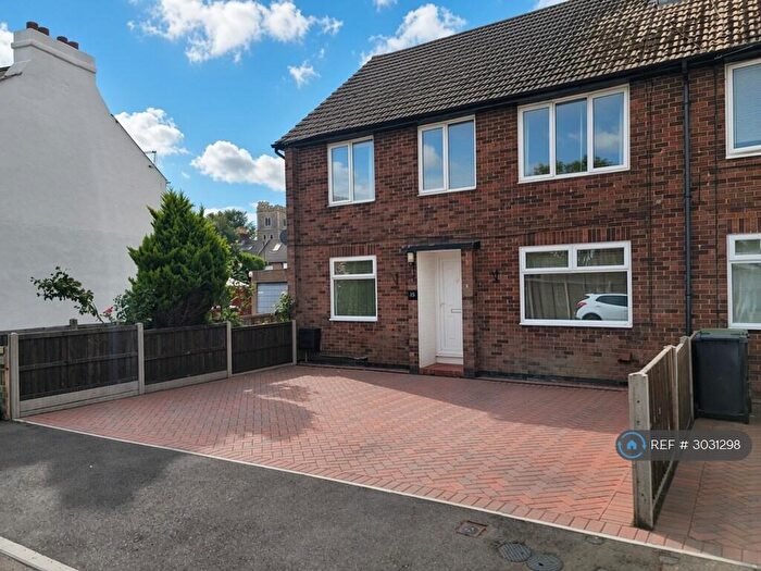 2 Bedroom Maisonette To Rent In Queens Road, Snodland, ME6